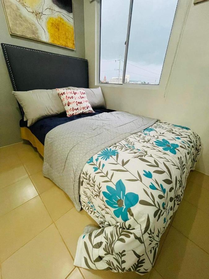 Lovely 2 Bedroom Condo Unit Iloilo City Dış mekan fotoğraf